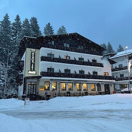 Manor Ski Hotel Предял Экстерьер фото